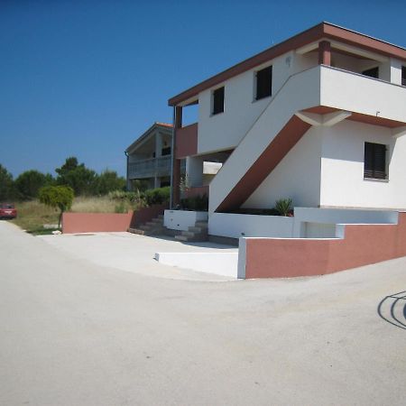 Apartments Vujic Нин Экстерьер фото