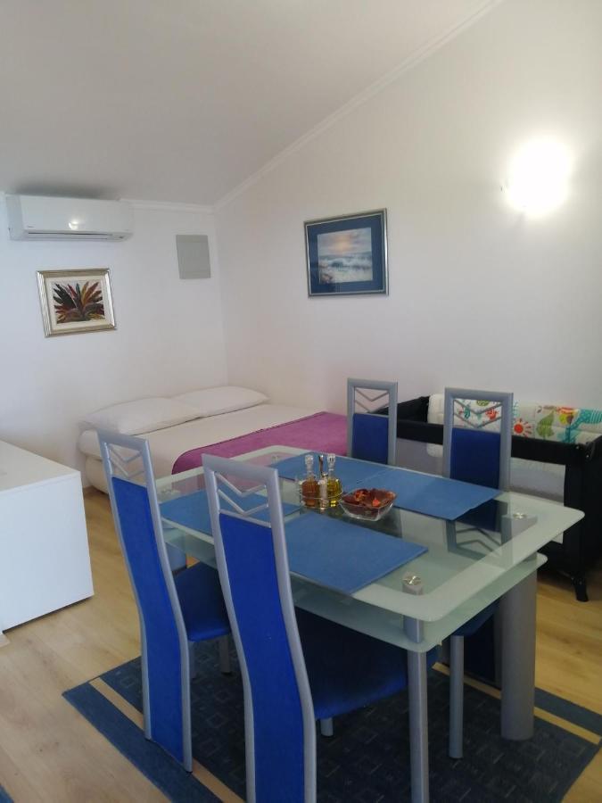 Apartments Vujic Нин Экстерьер фото